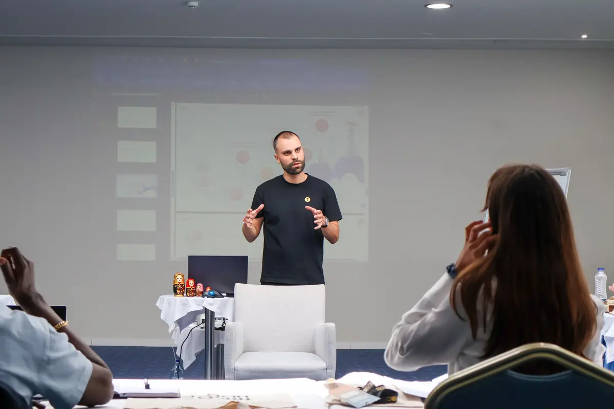 Assessment de liderança em contexto empresarial